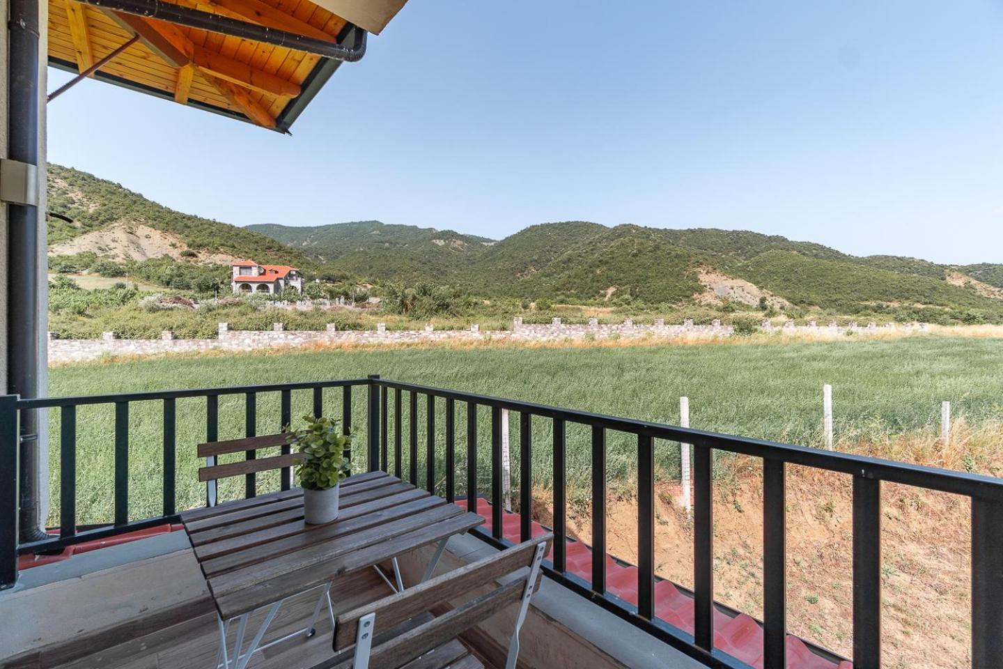 Bujtina Lumo & Pool Villa Permet Luaran gambar