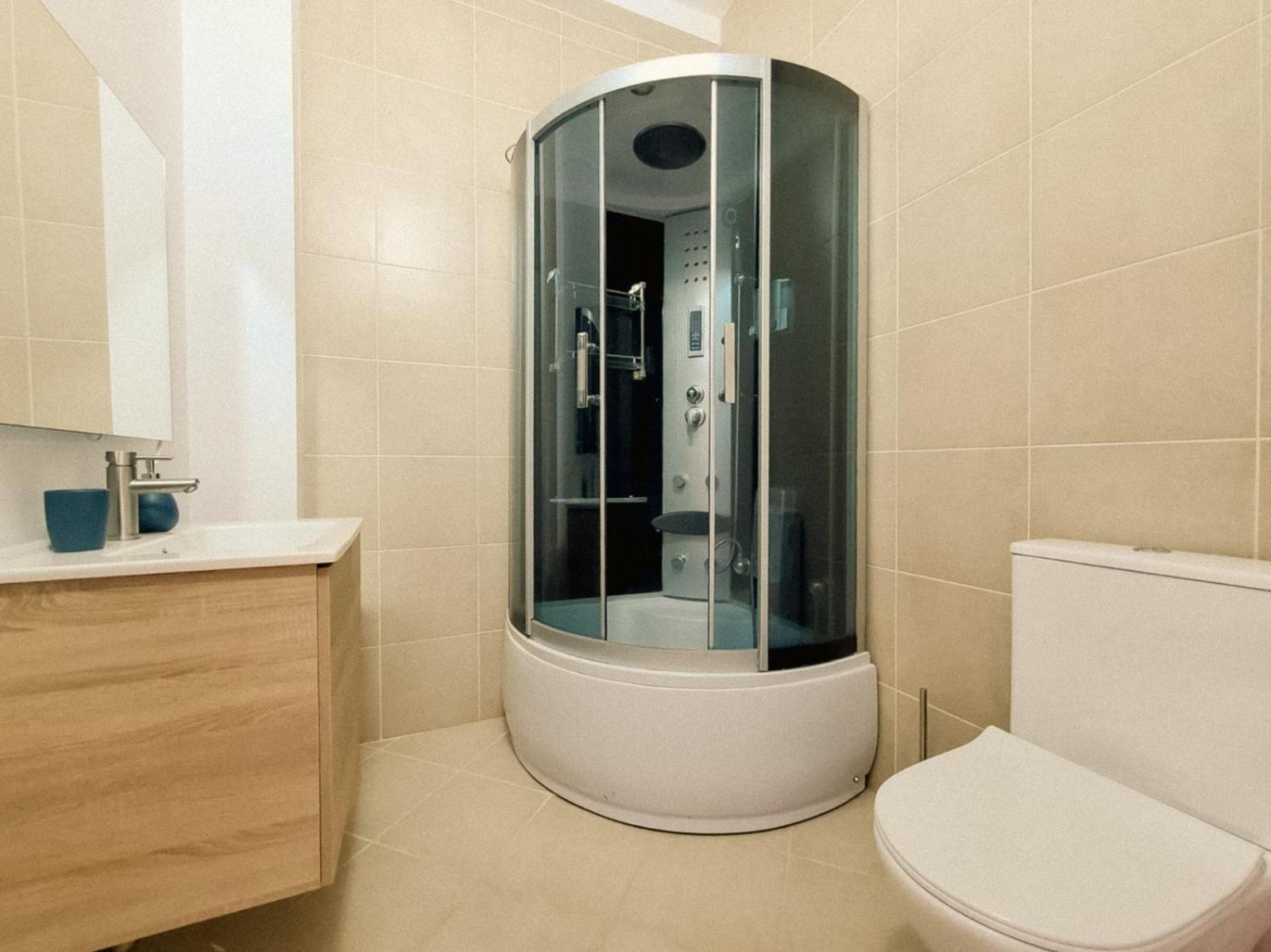 Bujtina Lumo & Pool Villa Permet Luaran gambar
